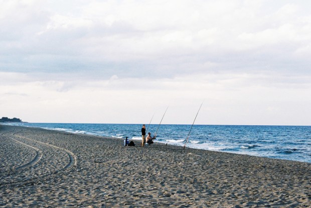 rybari_na_plazi