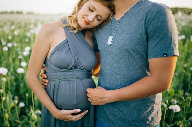 tehotenske-foto-vonku