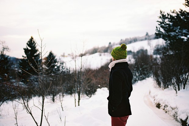 na-prechadzke-v-zasnezenom-lese